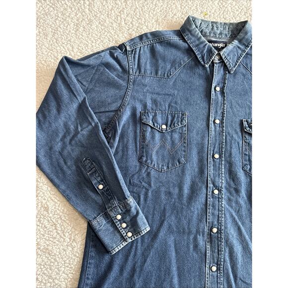 Vintage Wrangler Pearl Snap Button Down. Made In America, 17-35Neck XLong Tails - Picture 3 of 8